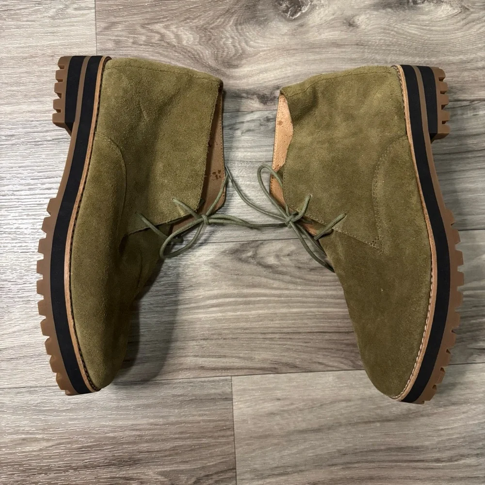 Madewell The Wren Suede Lace Up Rubber Lug Sole Boots in Golden Spinach Size 10